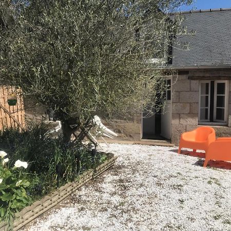 Charmante Maisonnette Proximite Cite Medievale Et Bords De Rance Dinan Exteriör bild
